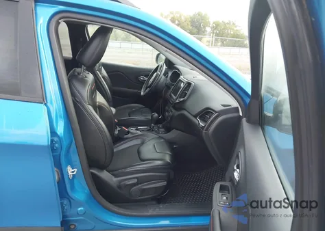 2019 Jeep Cherokee Trailhawk 4X4 из США, поврежденный, VIN 1C4PJMBX6KD153846